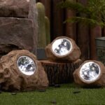 Comprar Juego de 3 piedras solares de jardín para instalar - lumisky - rocky brown - 14 y 9 cm - marcación - led blanco