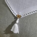 Comprar Cojín - hoy - charme - slub x chambray x pompon capucune - 40 x 40 cm