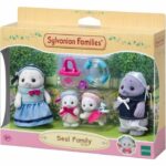 Comprar Familia articulada - sylvanian families - familia focas - 4 personajes y accesorios de playa